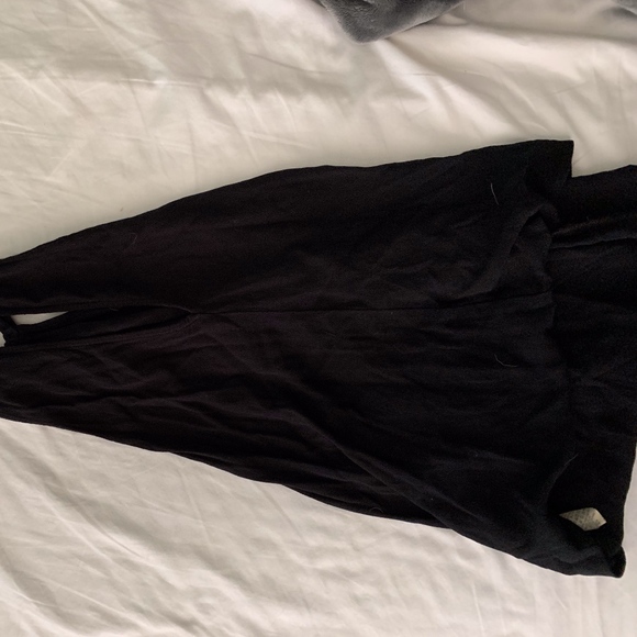 Black High-Neck Tank - Picture 3 of 3